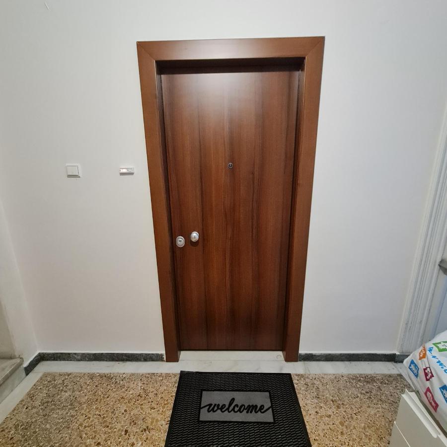 Full Apartment Near Kato Patissia Atenas Exterior foto